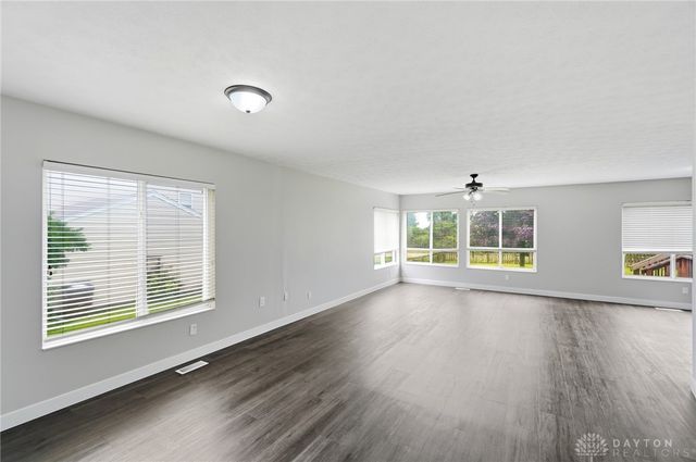 10109 S Cliff Swallow Court, Miamisburg, OH 45342