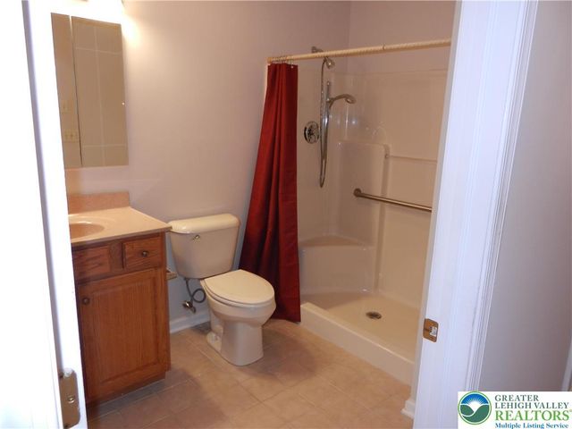 1300 Upstream Farm Road, Easton, PA 18040