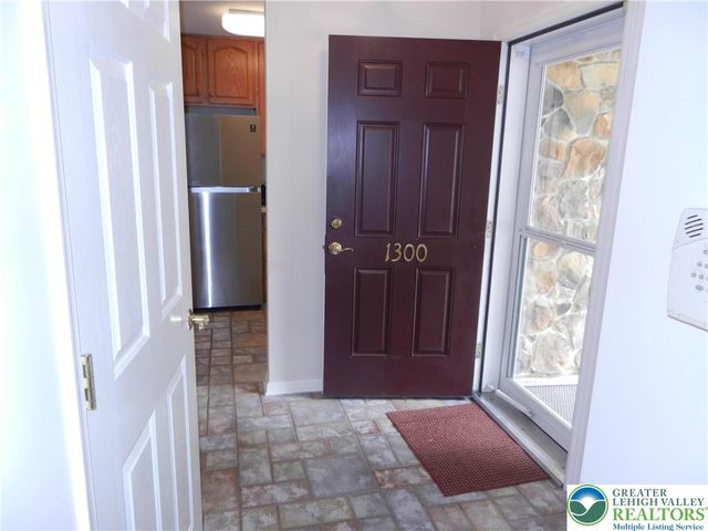 1300 Upstream Farm Road, Easton, PA 18040
