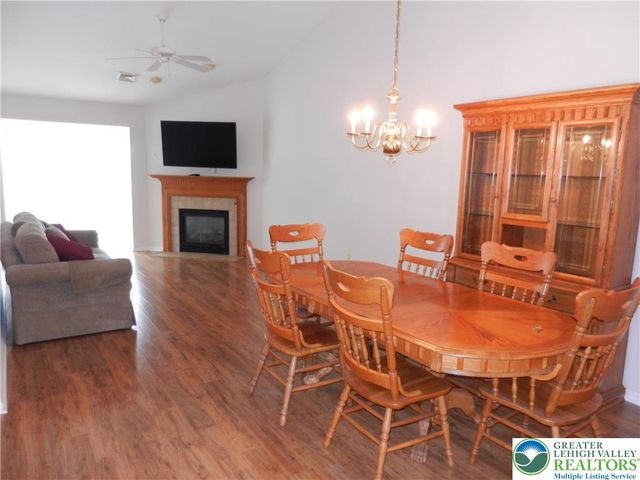 1300 Upstream Farm Road, Easton, PA 18040