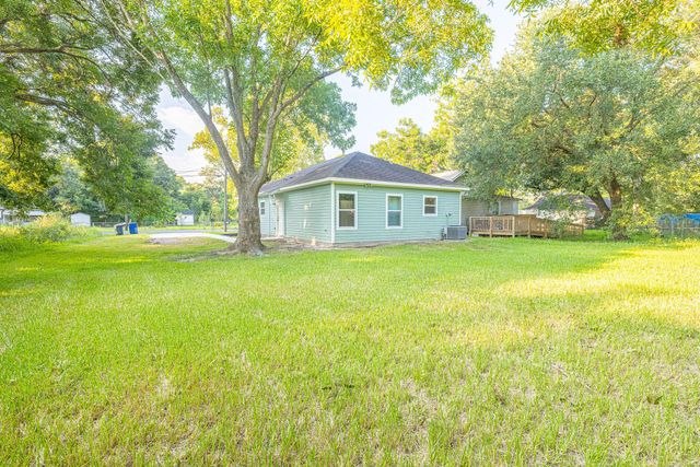 5802 Eunice Street, Texas City, TX 77591