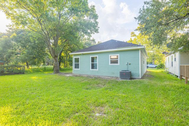 5802 Eunice Street, Texas City, TX 77591