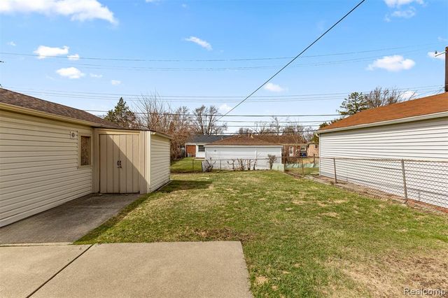 11321 Lenore Avenue, Redford, MI 48239