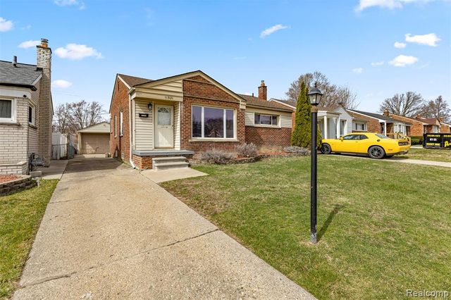 11321 Lenore Avenue, Redford, MI 48239