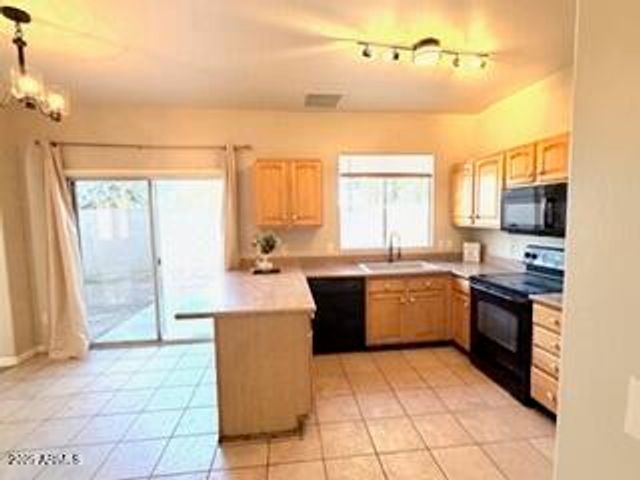 12186 W BELMONT Drive, Avondale, AZ 85323