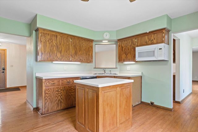 1135 Country Highlands DRIVE, Hubertus, WI 53033