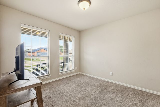 557 Jeffdale Drive, Burleson, TX 76028