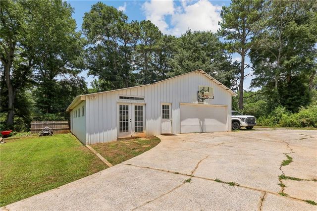 363 Burns Lane, Canton, GA 30115