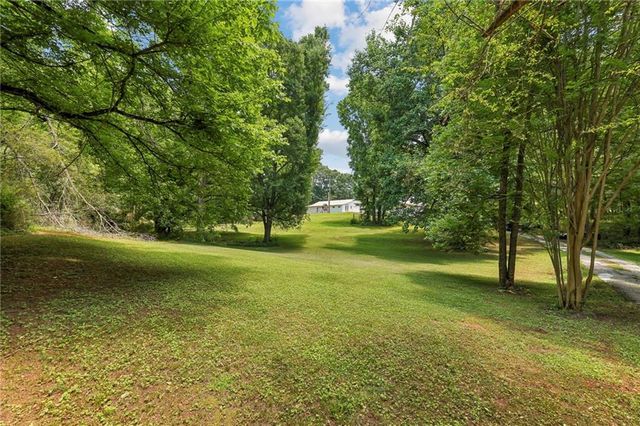 363 Burns Lane, Canton, GA 30115