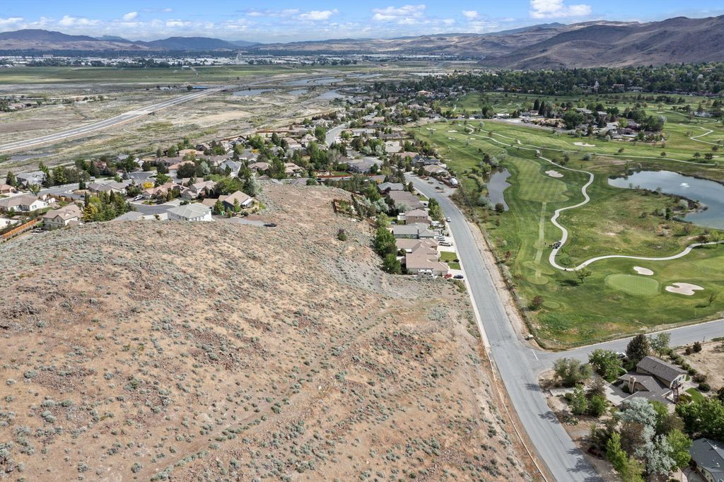 Image 14 of property listing at 4841 W Hidden Valley Drive, Reno, NV 89502