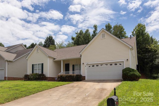 4722 Lone Tree Court, Charlotte, NC 28269