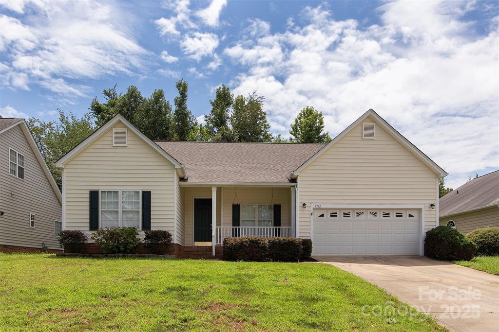 4722 Lone Tree Court, Charlotte, NC 28269