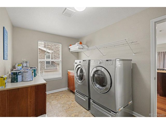 24871 E Ontario Dr, Aurora, CO 80016