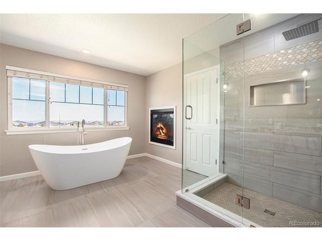 24871 E Ontario Dr, Aurora, CO 80016