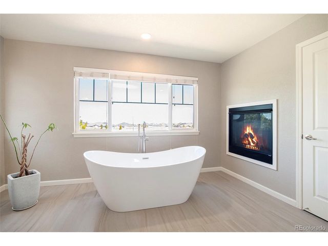 24871 E Ontario Dr, Aurora, CO 80016