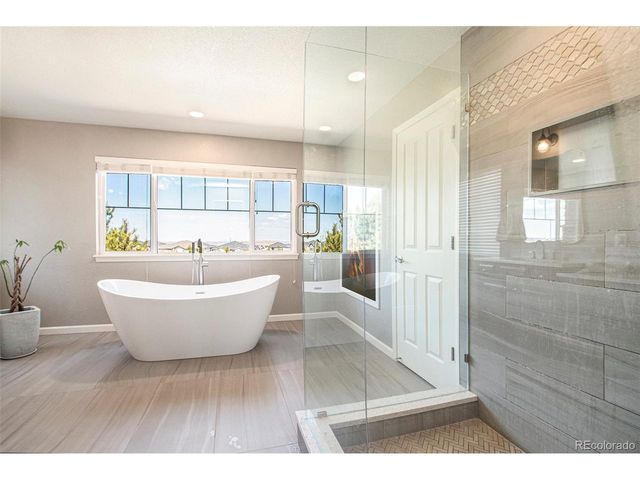 24871 E Ontario Dr, Aurora, CO 80016