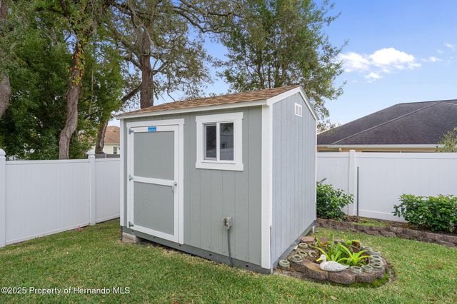 8158 Winding Oak Lane, Spring Hill, FL 34606