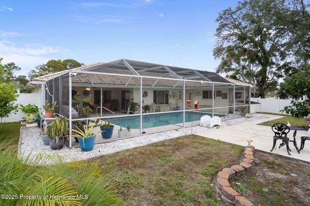 8158 Winding Oak Lane, Spring Hill, FL 34606