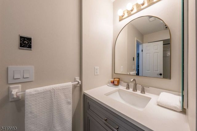 38 Keats Way, Morris Twp., NJ 07960