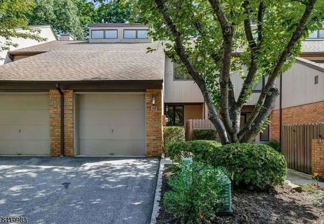 38 Keats Way, Morris Twp., NJ 07960