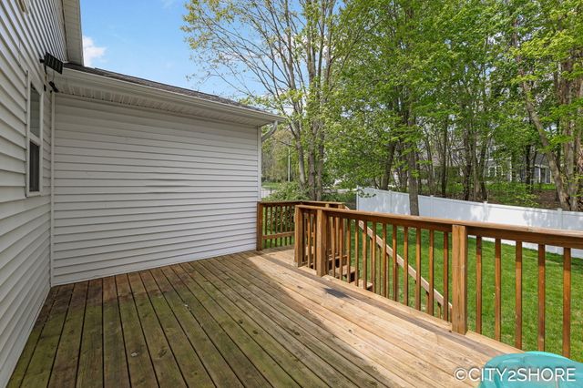 5317 Rischow Drive SW, Wyoming, MI 49509
