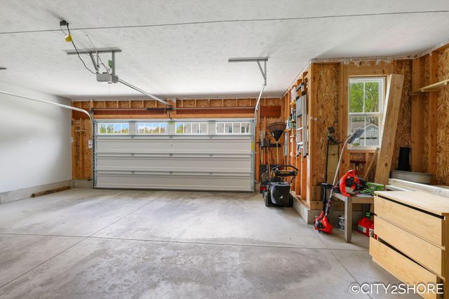5317 Rischow Drive SW, Wyoming, MI 49509