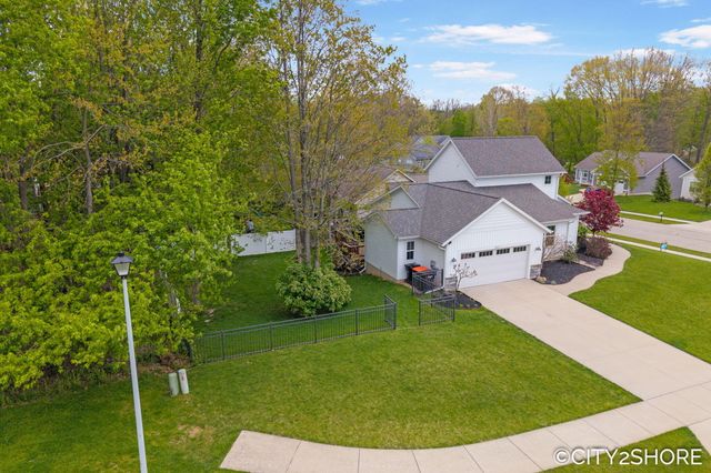 5317 Rischow Drive SW, Wyoming, MI 49509