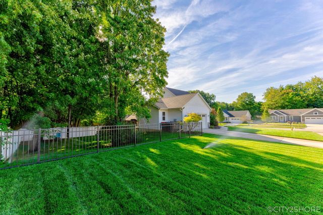 5317 Rischow Drive SW, Wyoming, MI 49509