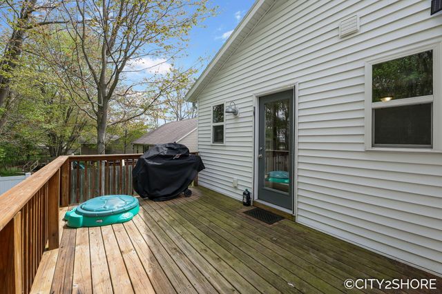 5317 Rischow Drive SW, Wyoming, MI 49509