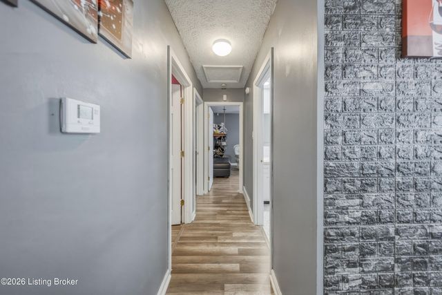 7607 Cane Run Rd, Louisville, KY 40258