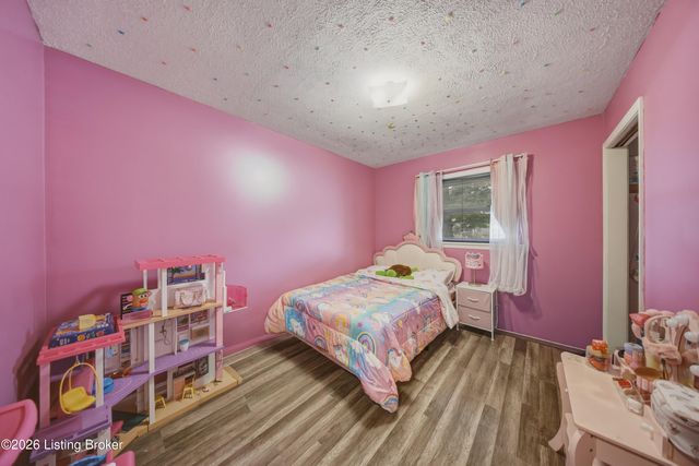 7607 Cane Run Rd, Louisville, KY 40258