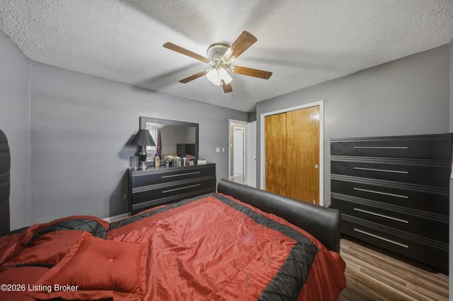7607 Cane Run Rd, Louisville, KY 40258