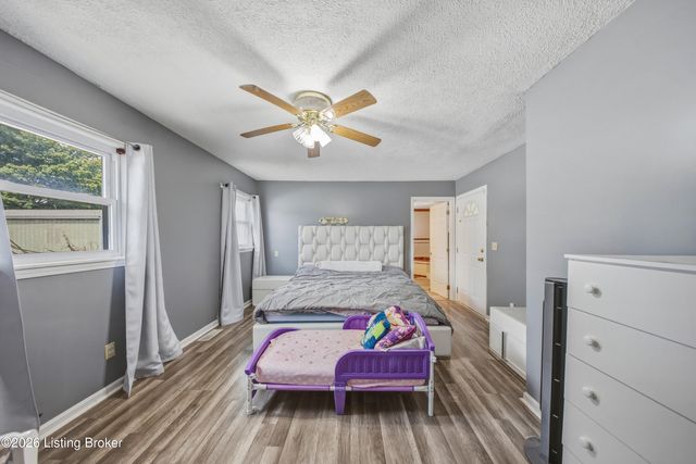 7607 Cane Run Rd, Louisville, KY 40258