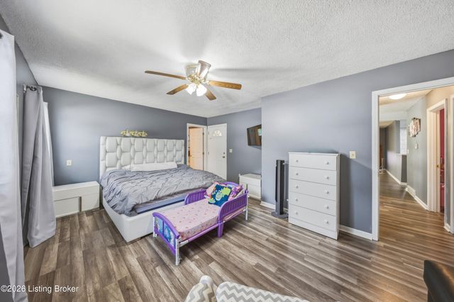 7607 Cane Run Rd, Louisville, KY 40258