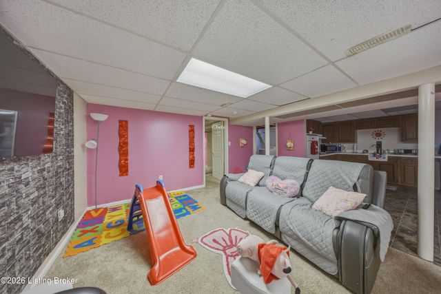 7607 Cane Run Rd, Louisville, KY 40258