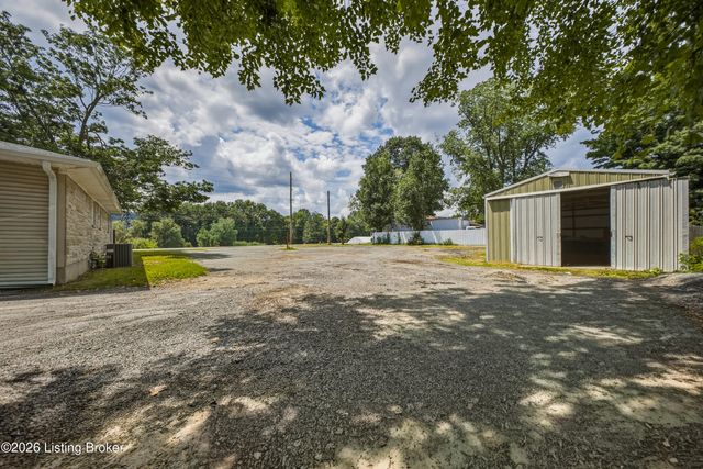 7607 Cane Run Rd, Louisville, KY 40258
