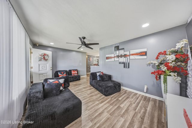 7607 Cane Run Rd, Louisville, KY 40258