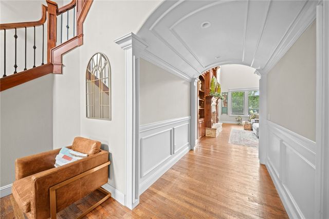 1615 NE Chapel Hill Drive, Bentonville, AR 72712
