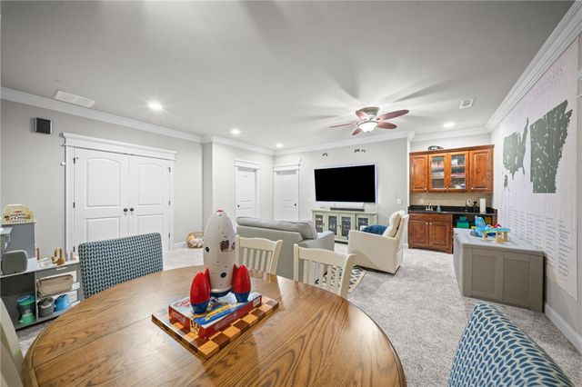 1615 NE Chapel Hill Drive, Bentonville, AR 72712