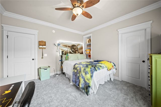 1615 NE Chapel Hill Drive, Bentonville, AR 72712