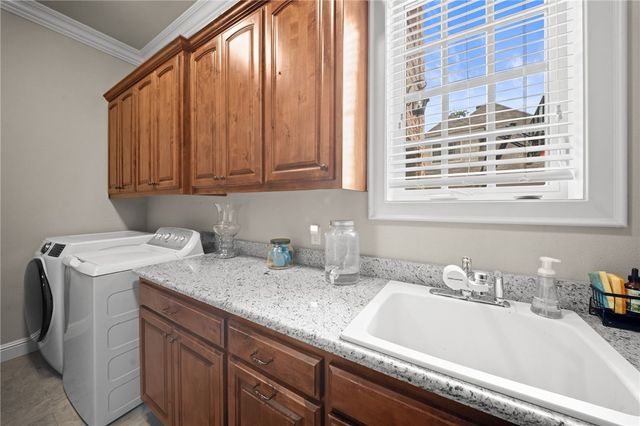 1615 NE Chapel Hill Drive, Bentonville, AR 72712