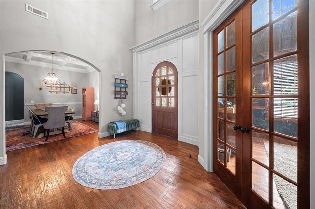 1615 NE Chapel Hill Drive, Bentonville, AR 72712