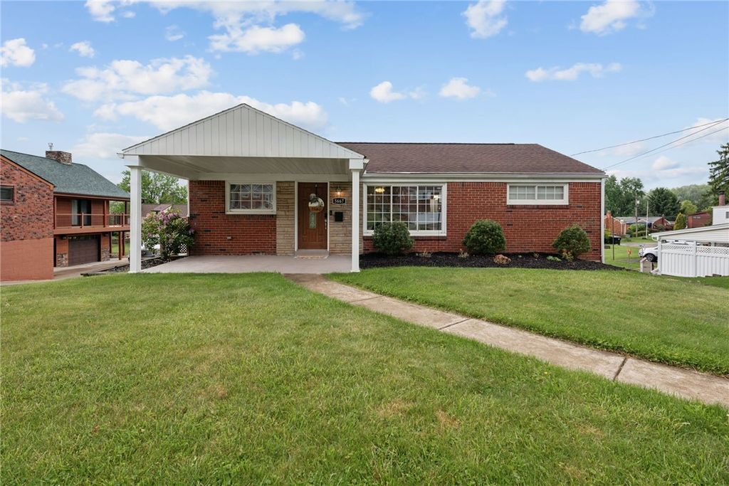 5667 Janet Dr, Bethel Park, PA 15236