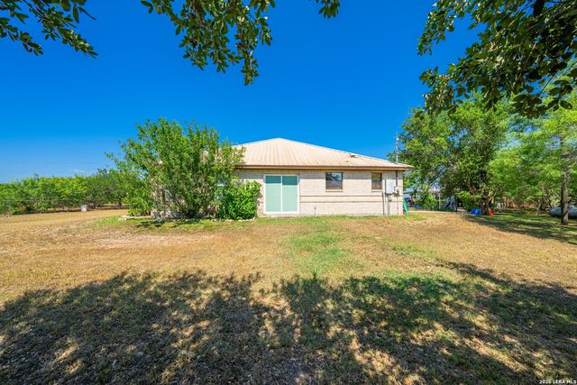 8579 County Road 1839, Sinton, TX 78387