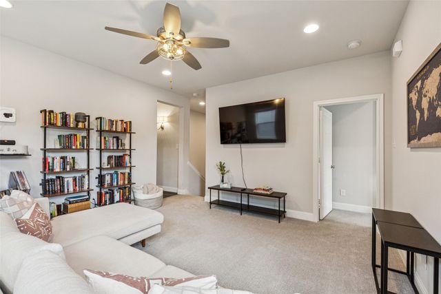 6306 Oakbend Circle, Fort Worth, TX 76132