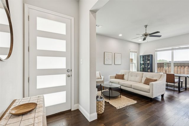 6306 Oakbend Circle, Fort Worth, TX 76132