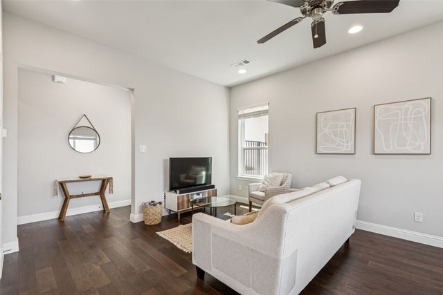 6306 Oakbend Circle, Fort Worth, TX 76132