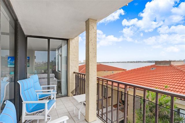 6104 PALMA DEL MAR BOULEVARD S 302, St Petersburg, FL 33715
