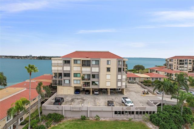 6104 PALMA DEL MAR BOULEVARD S 302, St Petersburg, FL 33715