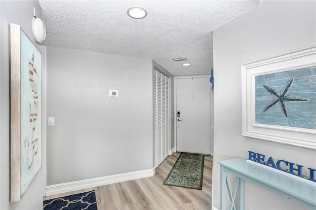 6104 PALMA DEL MAR BOULEVARD S 302, St Petersburg, FL 33715
